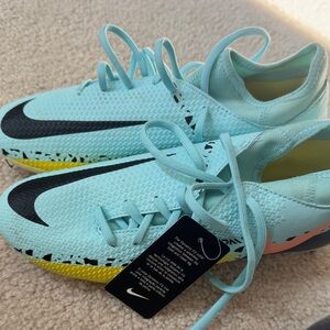 Nike Aqua and Yellow Running Shoes